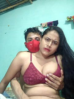 Stripchat-Public.Show-c-Seducing_couple-2025.05.04.184904