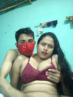 Stripchat-Public.Show-c-Seducing_couple-2025.05.04.184904