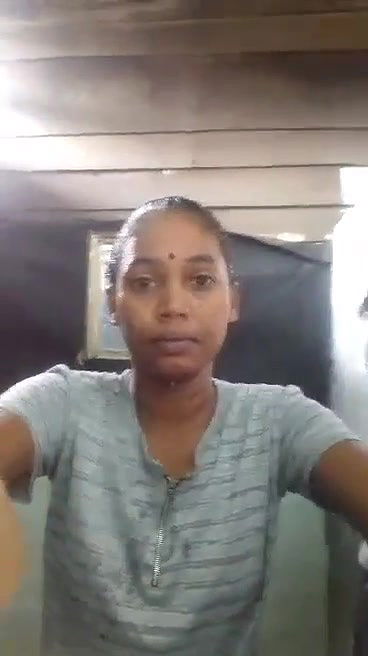 Cute Tamil girl Bathing