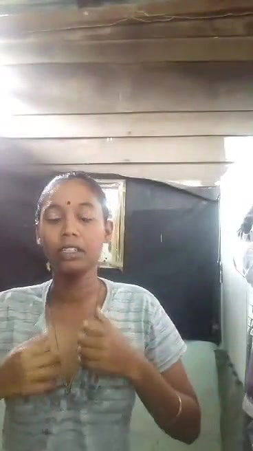 Cute Tamil girl Bathing