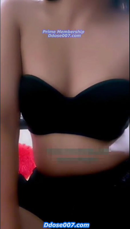 Famous TV Actress Misha Gaur Live Proposal & First Time Ever Showing her Cute Boobs
