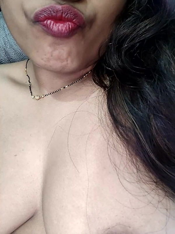 Stripchat-Public.Show-c-sexyindi_couple-2025.02.02.080347