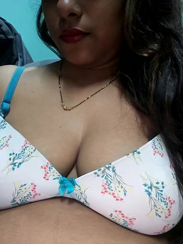 Stripchat-Public.Show-c-sexyindi_couple-2025.04.04.070917