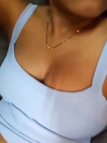 Stripchat-Public.Show-c-sexyindi_couple-2025.04.18.151439