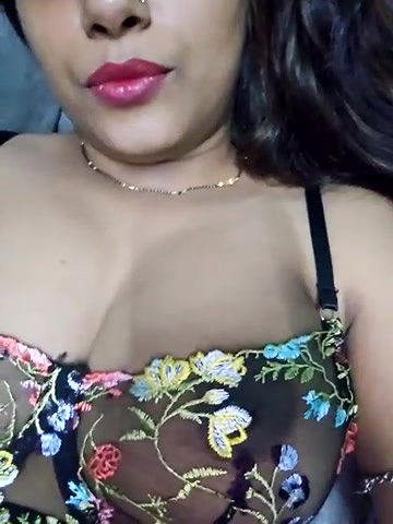 Stripchat-Public.Show-c-sexyindi_couple-2025.05.19.065353
