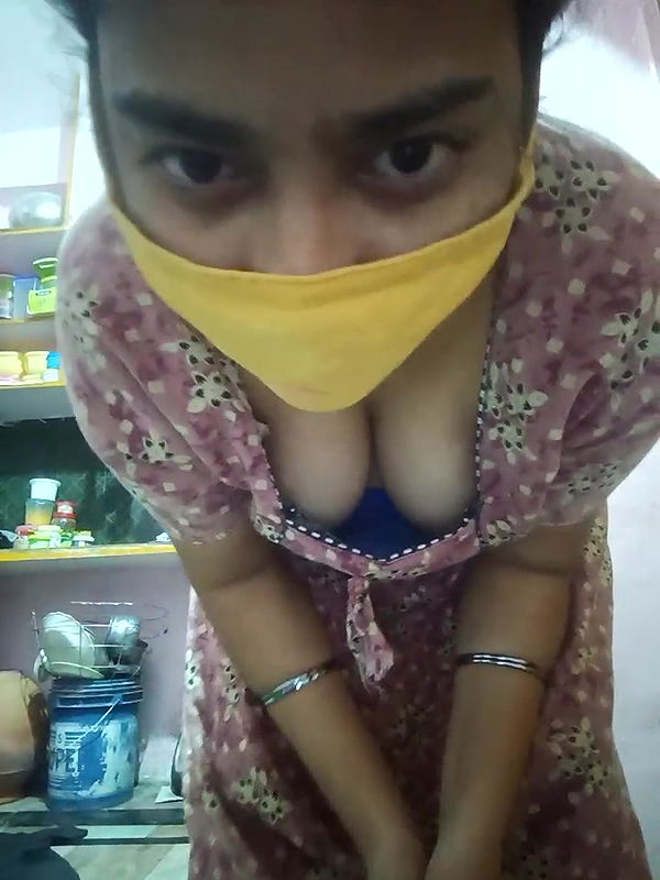 Stripchat-Public.Show-c-Sexynageena-2025.01.08.173632