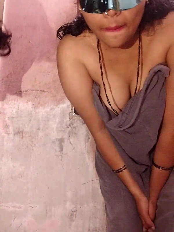 Stripchat-Public.Show-c-Sexynageena-2025.02.25.181222