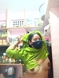 Stripchat-Public.Show-c-Sexynageena-2025.03.12.195611