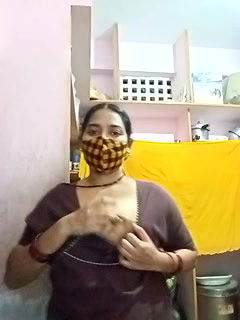 Stripchat-Public.Show-c-Sexynageena-2025.04.15.183347