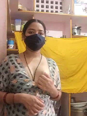 Stripchat-Public.Show-c-Sexynageena-2025.04.21.012223