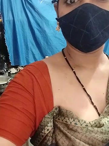 Stripchat-Public.Show-c-Sexynageena-2025.05.05.010521