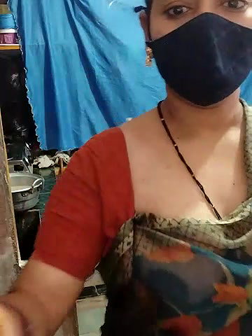 Stripchat-Public.Show-c-Sexynageena-2025.05.05.010730