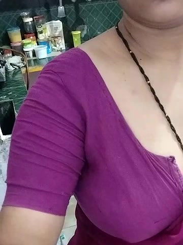 Stripchat-Public.Show-c-Sexynageena-2025.05.06.025224