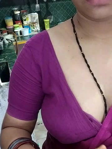 Stripchat-Public.Show-c-Sexynageena-2025.05.06.025224