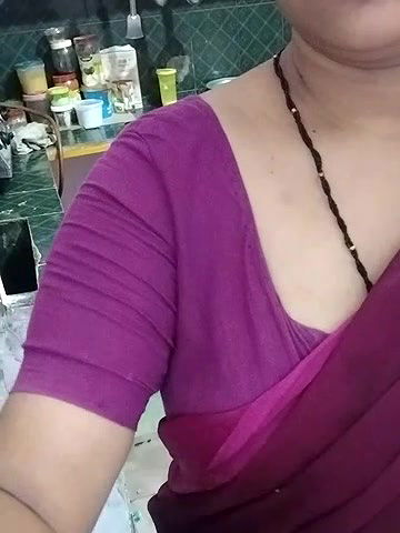 Stripchat-Public.Show-c-Sexynageena-2025.05.06.025224