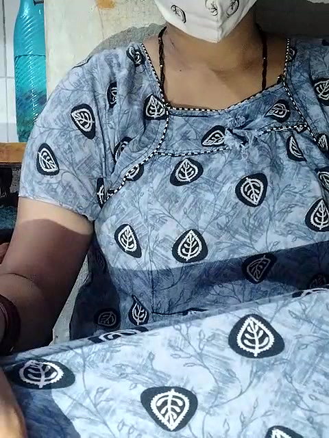 Stripchat-Public.Show-c-Sexynageena-2025.05.07.004229