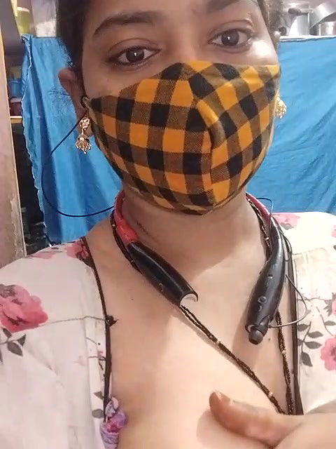 Stripchat-Public.Show-c-Sexynageena-2025.05.08.000807