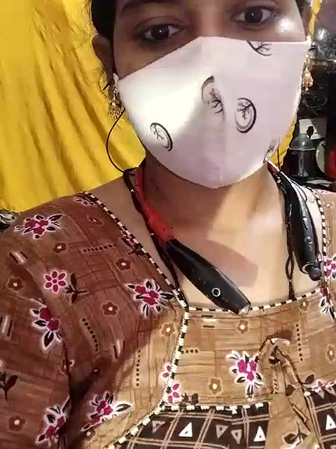 Stripchat-Public.Show-c-Sexynageena-2025.05.09.201101