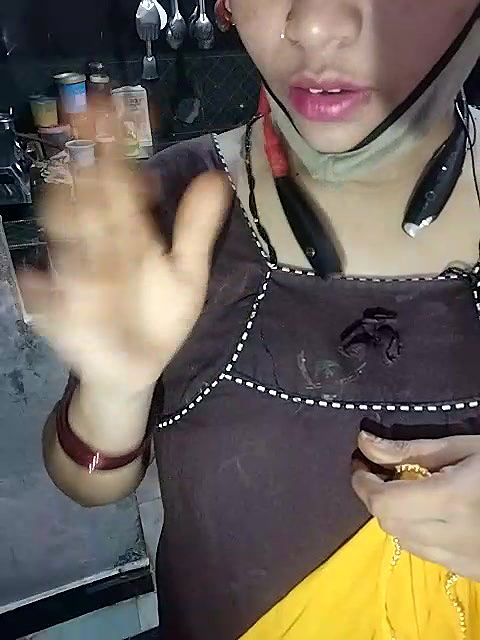 Stripchat-Public.Show-c-Sexynageena-2025.05.11.022801