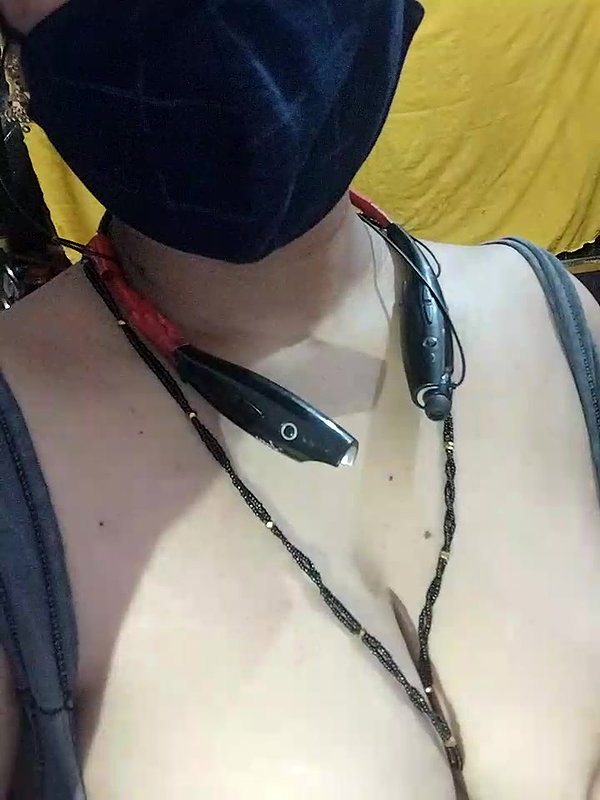 Stripchat-Public.Show-c-Sexynageena-2025.05.13.003100