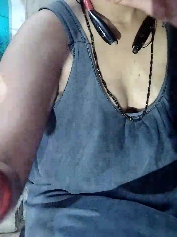 Stripchat-Public.Show-c-Sexynageena-2025.05.13.003100