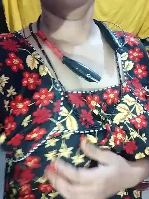 Stripchat-Public.Show-c-Sexynageena-2025.05.14.003838