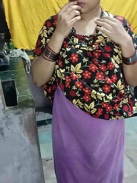 Stripchat-Public.Show-c-Sexynageena-2025.05.14.003838