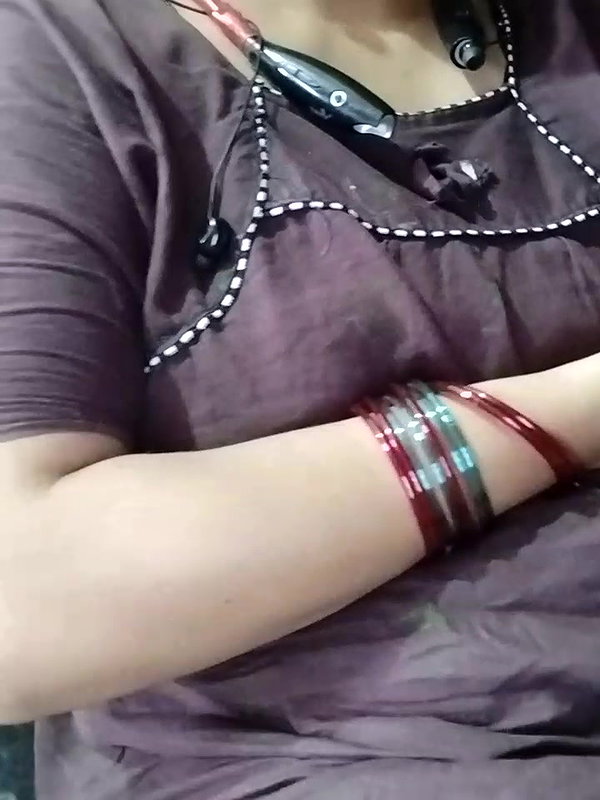 Stripchat-Public.Show-c-Sexynageena-2025.05.15.020320