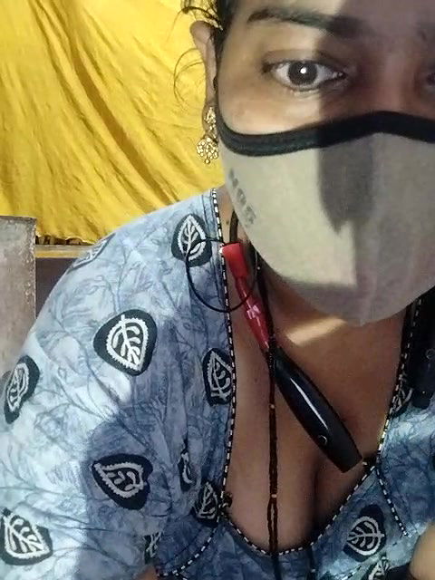 Stripchat-Public.Show-c-Sexynageena-2025.05.15.180417