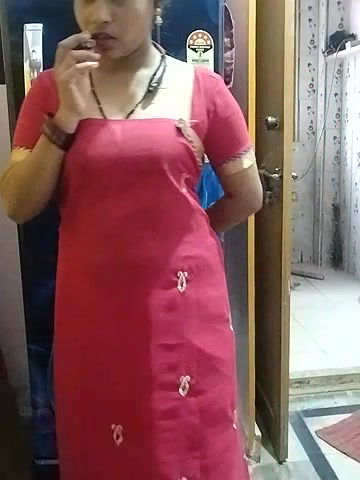 Stripchat-Public.Show-c-Sexynageena-2025.05.17.003240