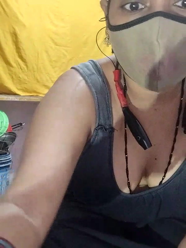 Stripchat-Public.Show-c-Sexynageena-2025.05.17.185414