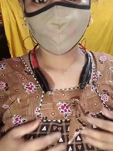 Stripchat-Public.Show-c-Sexynageena-2025.05.18.004400