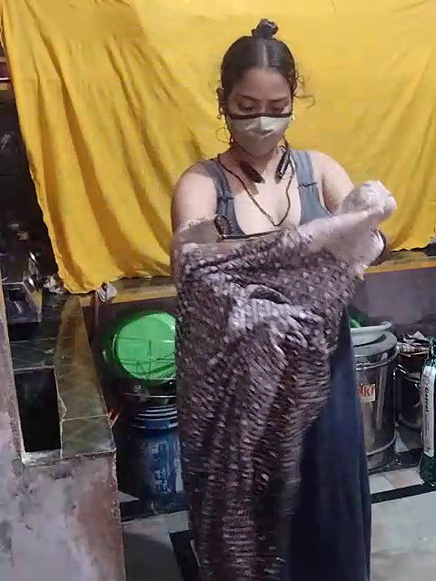 Stripchat-Public.Show-c-Sexynageena-2025.05.18.004400