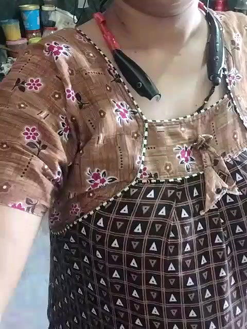 Stripchat-Public.Show-c-Sexynageena-2025.05.18.022701