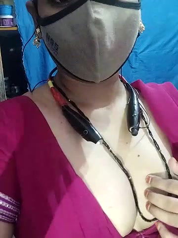 Stripchat-Public.Show-c-Sexynageena-2025.05.20.181737