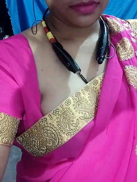 Stripchat-Public.Show-c-Sexynageena-2025.05.21.181018