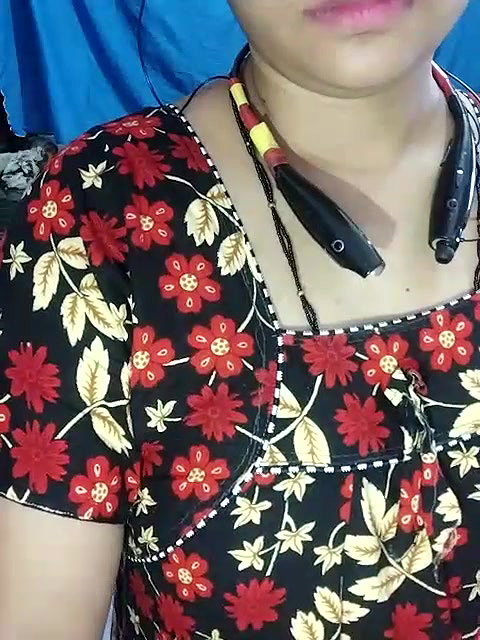 Stripchat-Public.Show-c-Sexynageena-2025.05.22.023902