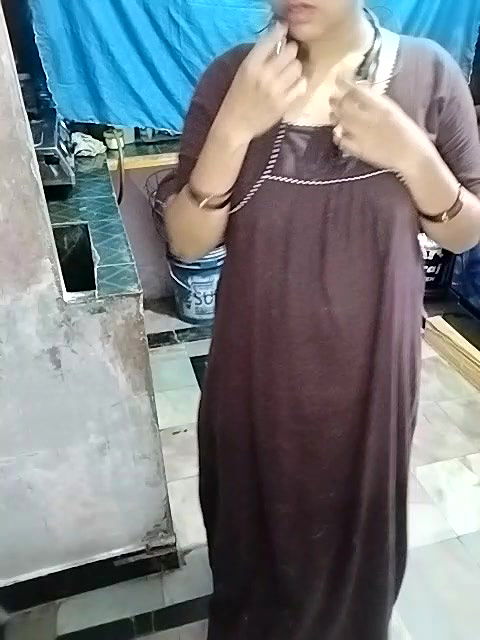 Stripchat-Public.Show-c-Sexynageena-2025.05.23.003450