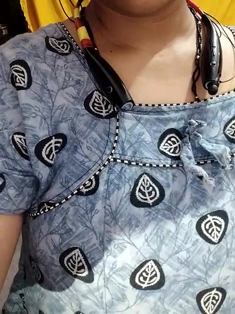 Stripchat-Public.Show-c-Sexynageena-2025.05.24.010241