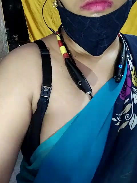 Stripchat-Public.Show-c-Sexynageena-2025.05.24.182705