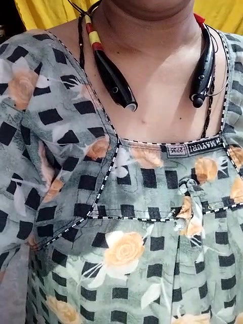 Stripchat-Public.Show-c-Sexynageena-2025.05.26.012144