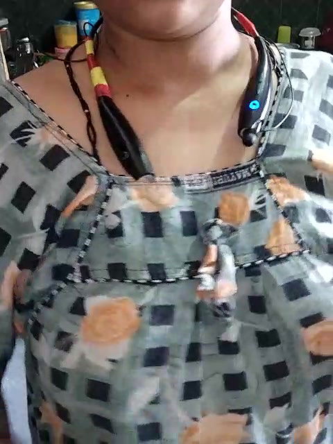 Stripchat-Public.Show-c-Sexynageena-2025.05.26.020257