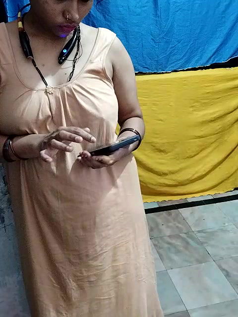 Stripchat-Public.Show-c-Sexynageena-2025.05.27.010128