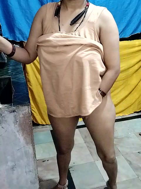 Stripchat-Public.Show-c-Sexynageena-2025.05.27.010128