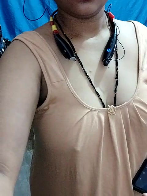 Stripchat-Public.Show-c-Sexynageena-2025.05.27.010128