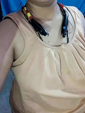 Stripchat-Public.Show-c-Sexynageena-2025.05.27.021800