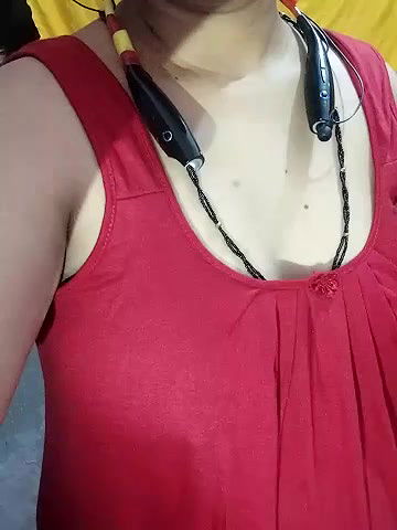 Stripchat-Public.Show-c-Sexynageena-2025.05.27.191701