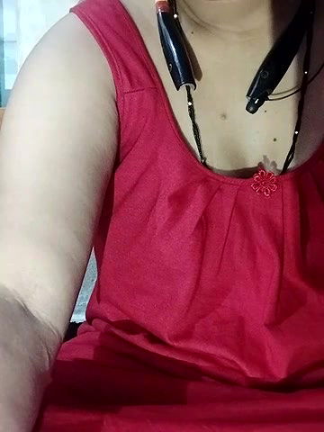 Stripchat-Public.Show-c-Sexynageena-2025.05.28.011203