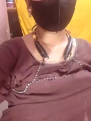Stripchat-Public.Show-c-Sexynageena-2025.06.07.172531