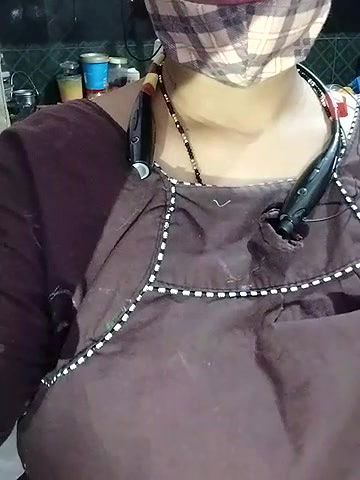 Stripchat-Public.Show-c-Sexynageena-2025.06.15.004645